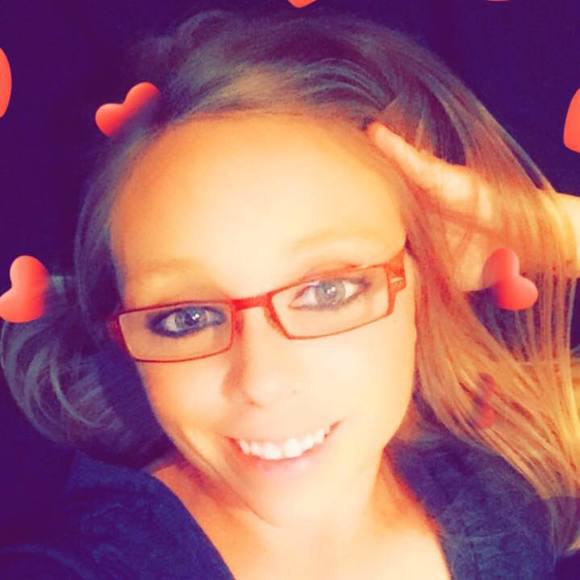 Meet your Posher, Tabitha - Picture 1 of 1